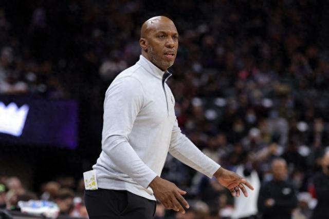 詹姆斯为前队友威斯布鲁克退役送上祝福：传奇生涯待入名人堂